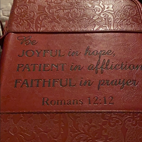 Meet your Posher, Samantha - Picture 1 of 1